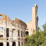 Silence Next To The Colosseum 아파트 로마